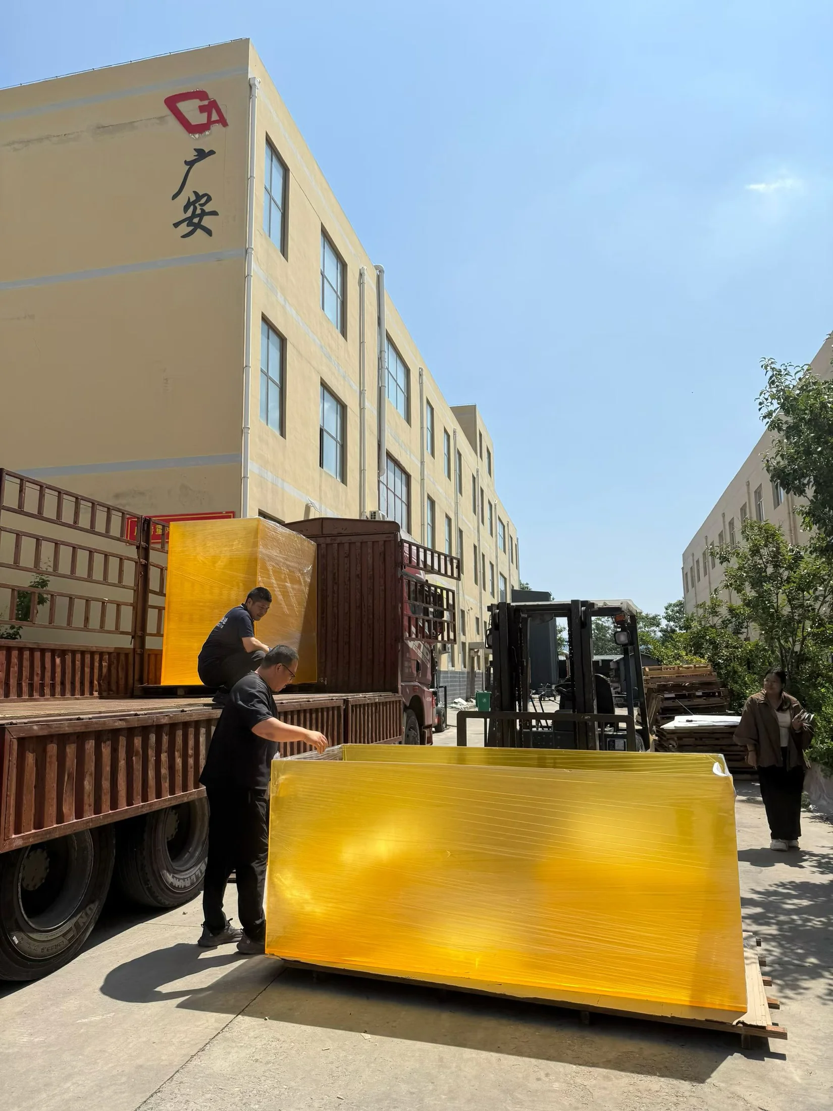 定制彩色亚克力工程板材 案例图片 1